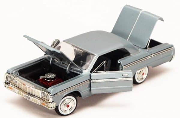 Chevrolet Impala 1964 blå - skala 1:24 - Bilde 3