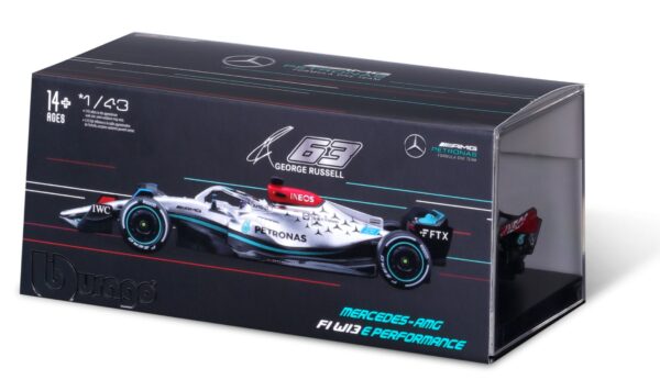 F1 Mercedes AMG no 63 G.Russell med hjälm 2022 - skala 1:43 - Bild 2