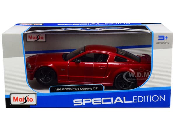 Ford Mustang GT metallic red 2006 - scale 1:24 - Image 2